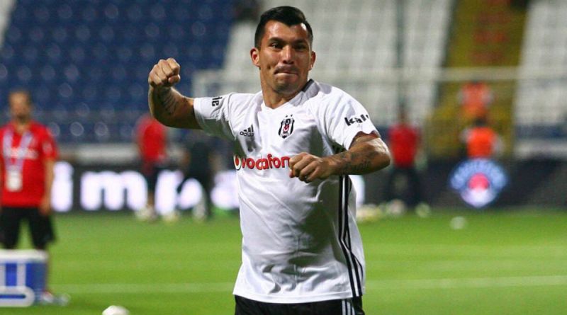 West Ham Preparing Move For Besiktas Midfielder Gary Medel